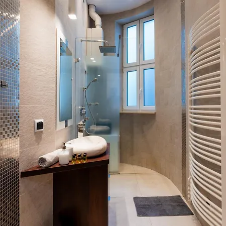 Luna Prestige Suite Cracovia Esterno foto