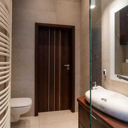 Luna Prestige Suite Cracovia Esterno foto
